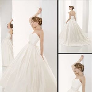 Mari Lee NWT White Wedding Gown with Rhinestone sash